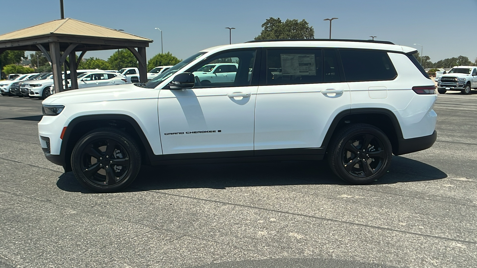 2024 Jeep Grand Cherokee L Altitude X 6