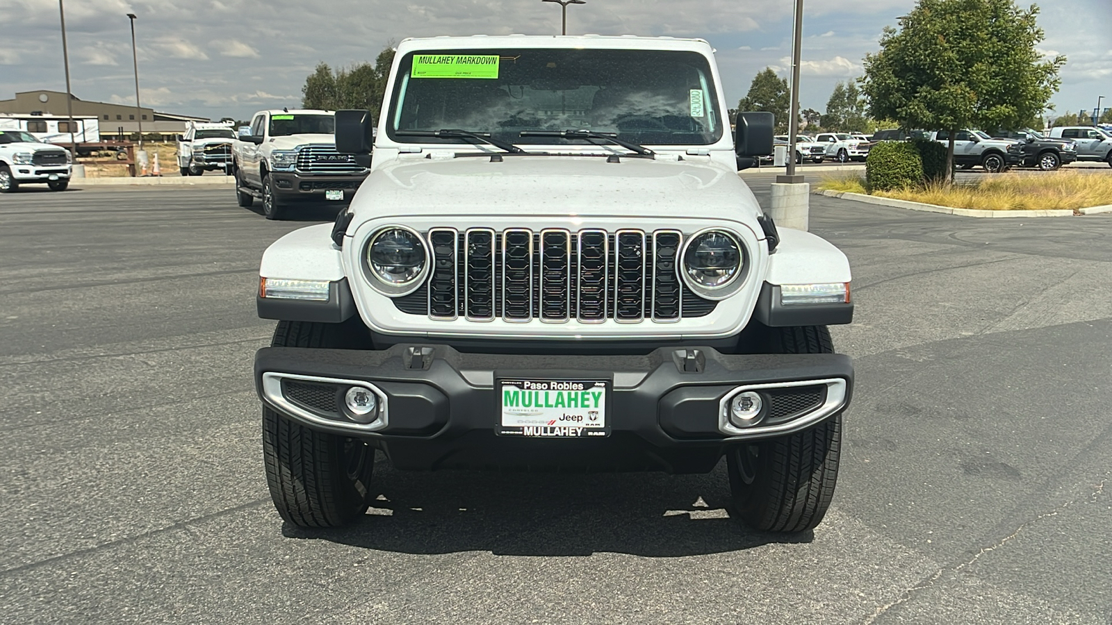 2024 Jeep Wrangler Sahara 8