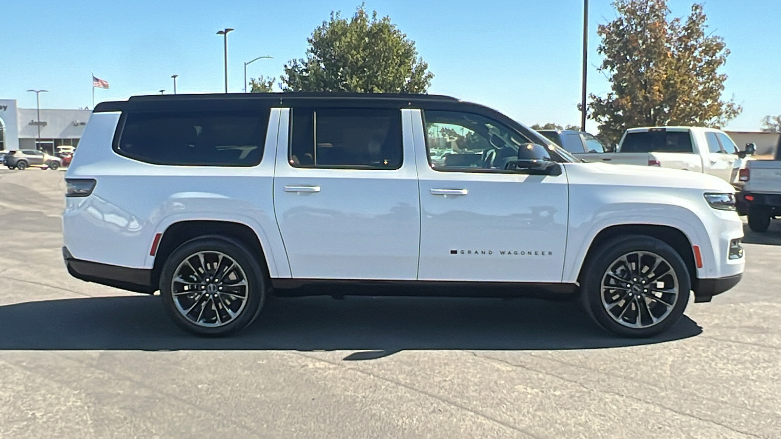 2024 Jeep Grand Wagoneer L Series III Obsidian 2