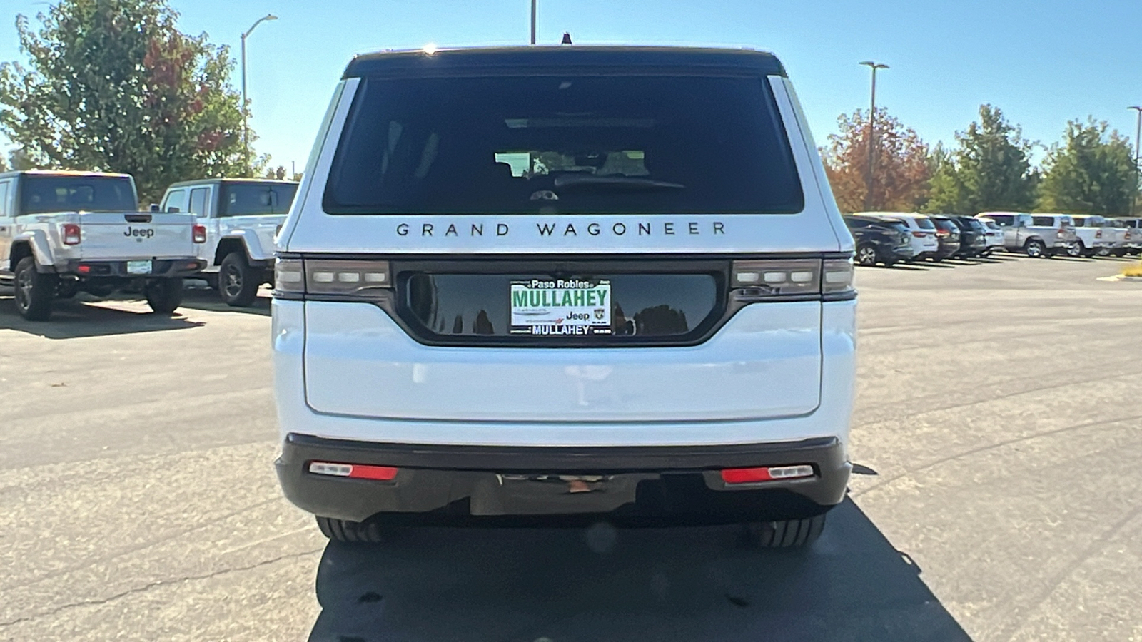 2024 Jeep Grand Wagoneer L Series III Obsidian 4