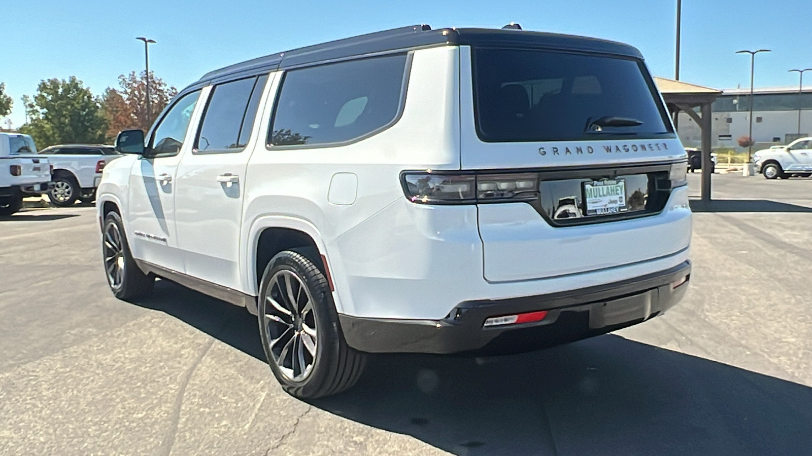 2024 Jeep Grand Wagoneer L Series III Obsidian 5