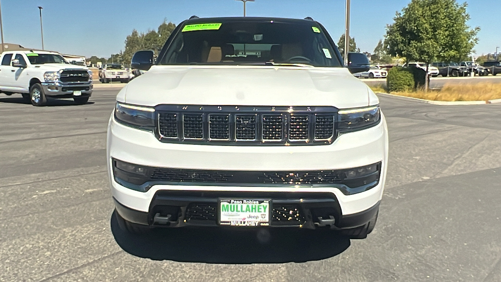 2024 Jeep Grand Wagoneer L Series III Obsidian 8