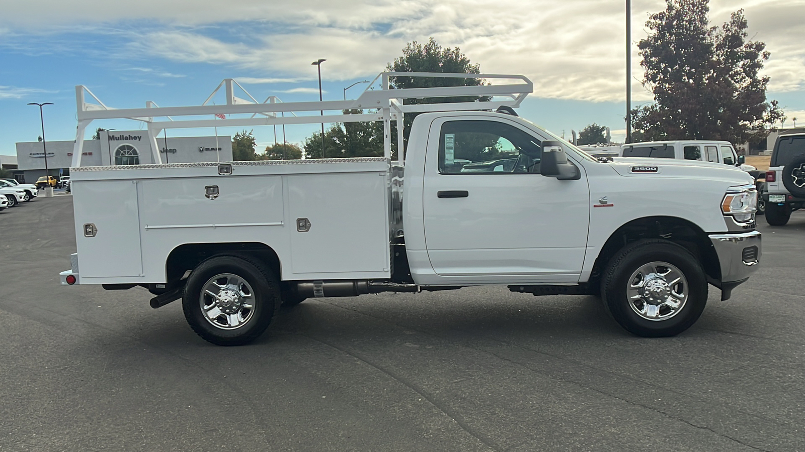 2024 Ram 3500 Chassis Cab Tradesman 2