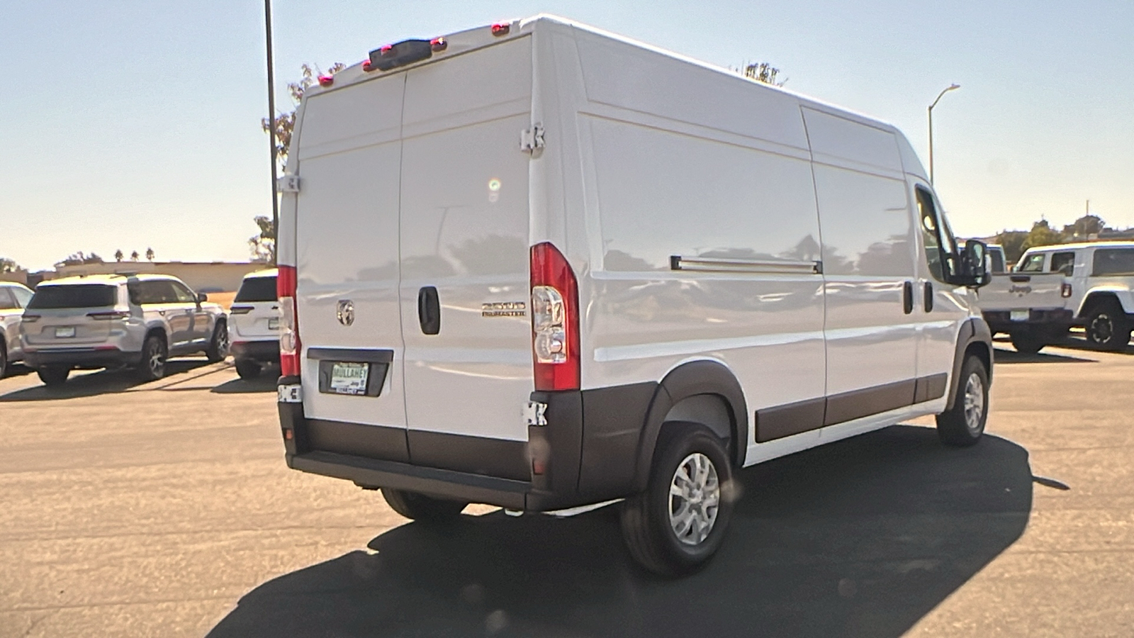 2024 Ram ProMaster Cargo Van SLT 3