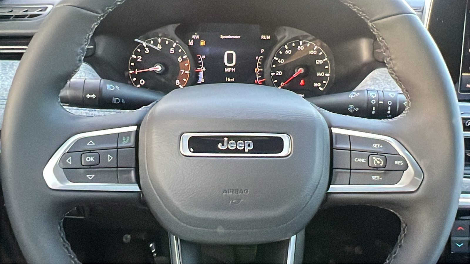 2025 Jeep Compass Latitude 28