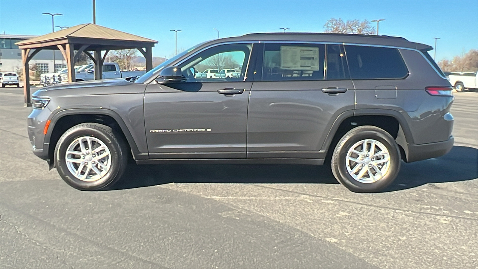 2025 Jeep Grand Cherokee L Laredo X 6