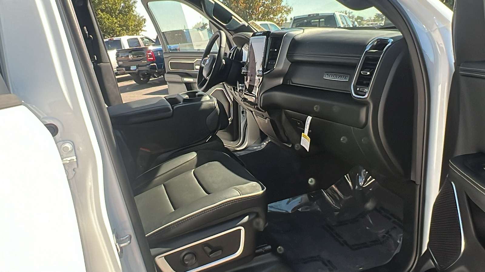 2025 Ram 1500 Laramie 12