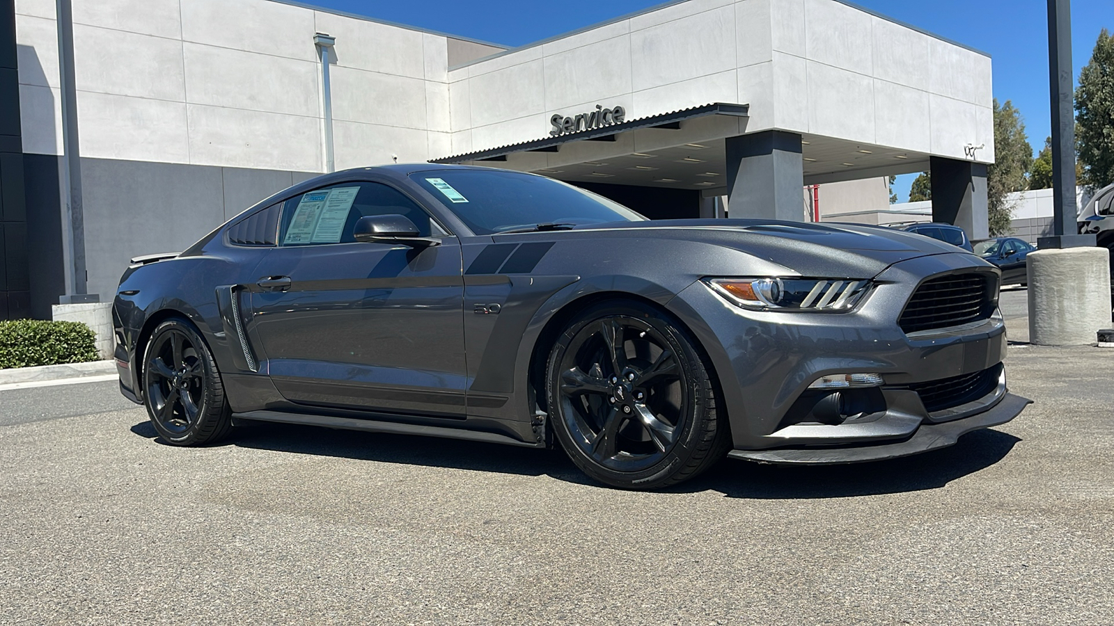 2017 Ford Mustang GT Premium 1