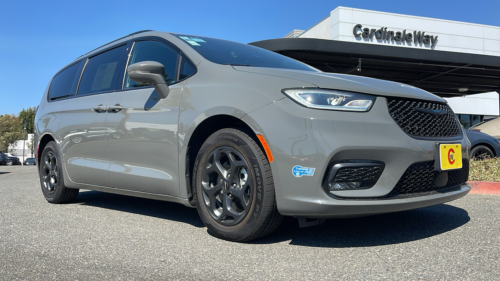 2021 Chrysler Pacifica Hybrid Limited 5