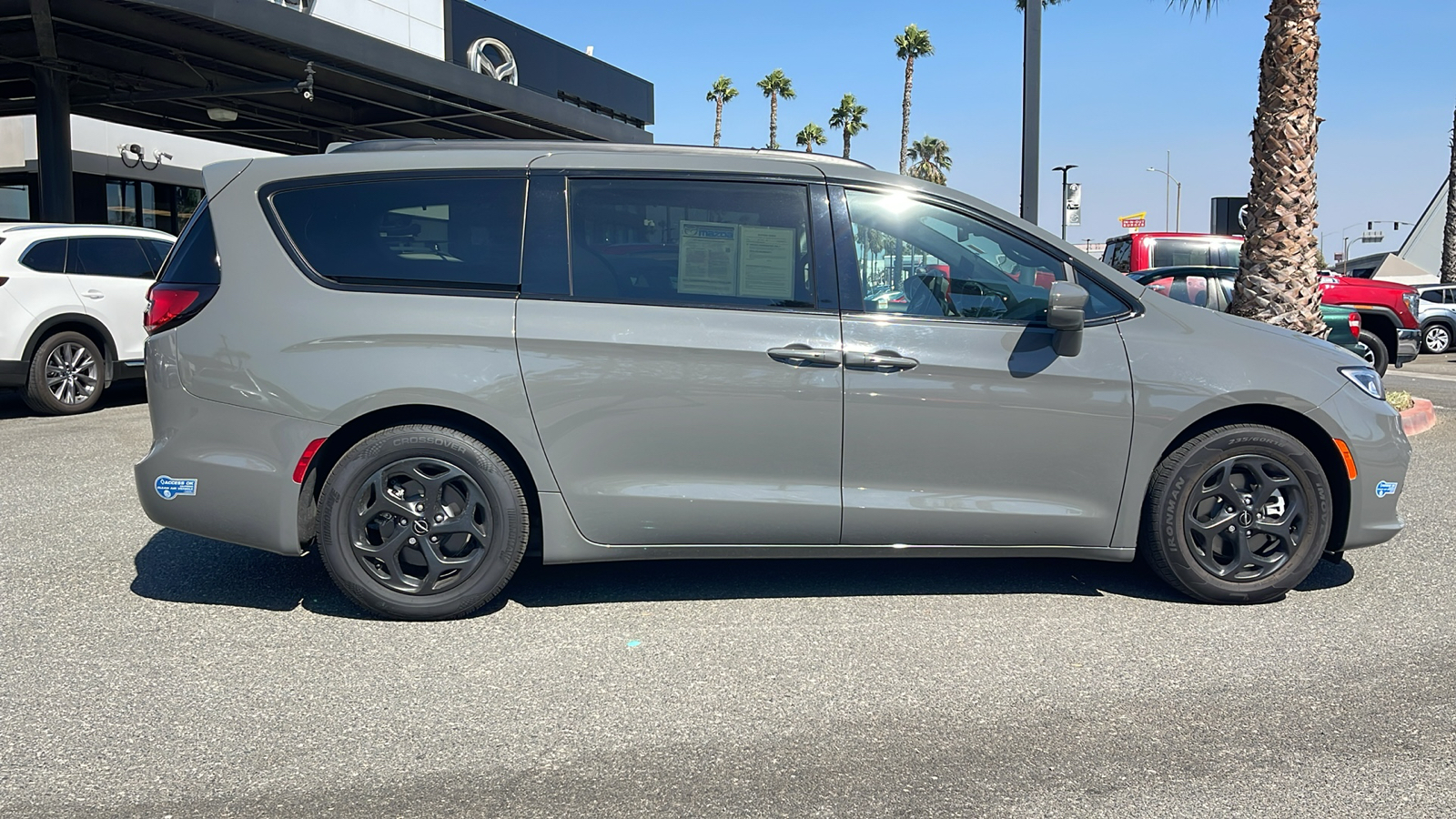 2021 Chrysler Pacifica Hybrid Limited 6