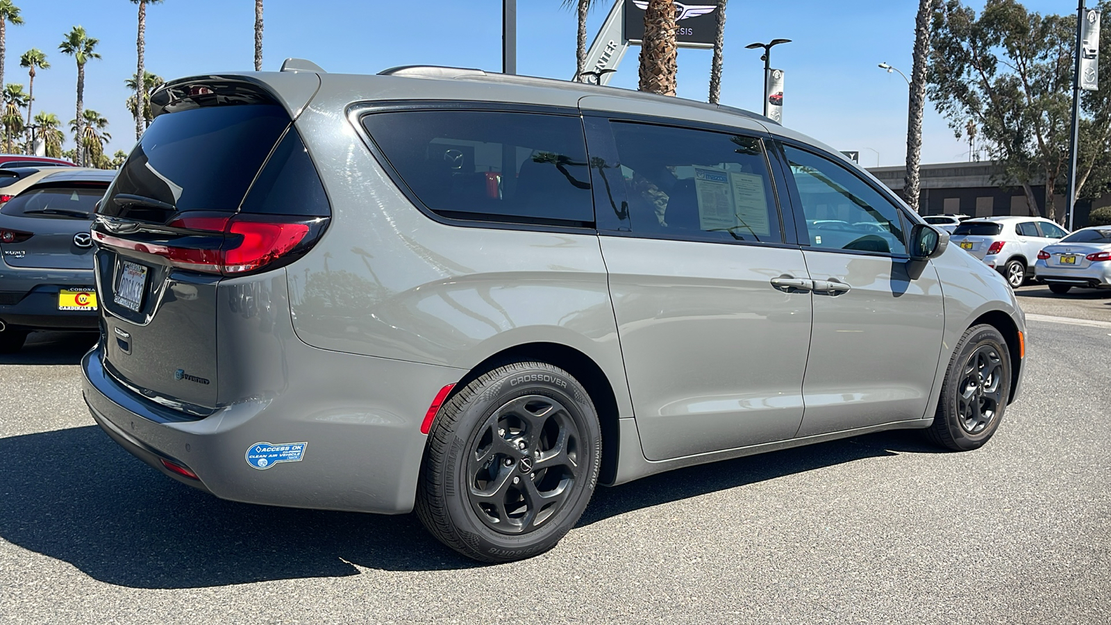 2021 Chrysler Pacifica Hybrid Limited 7