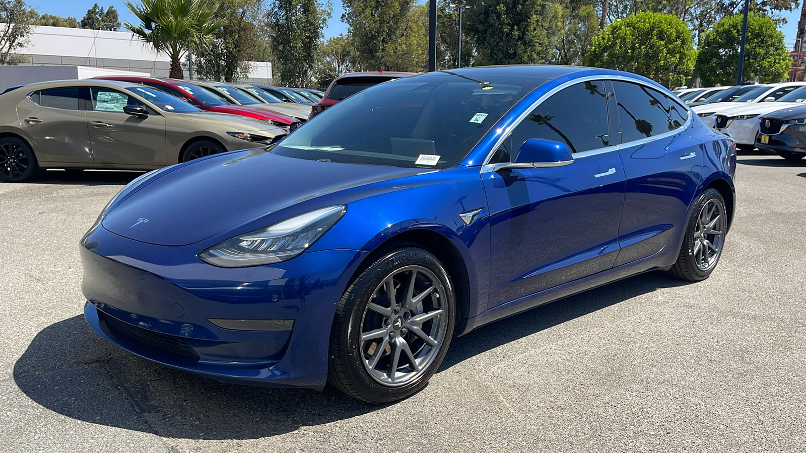 2019 Tesla Model 3 Mid Range 13