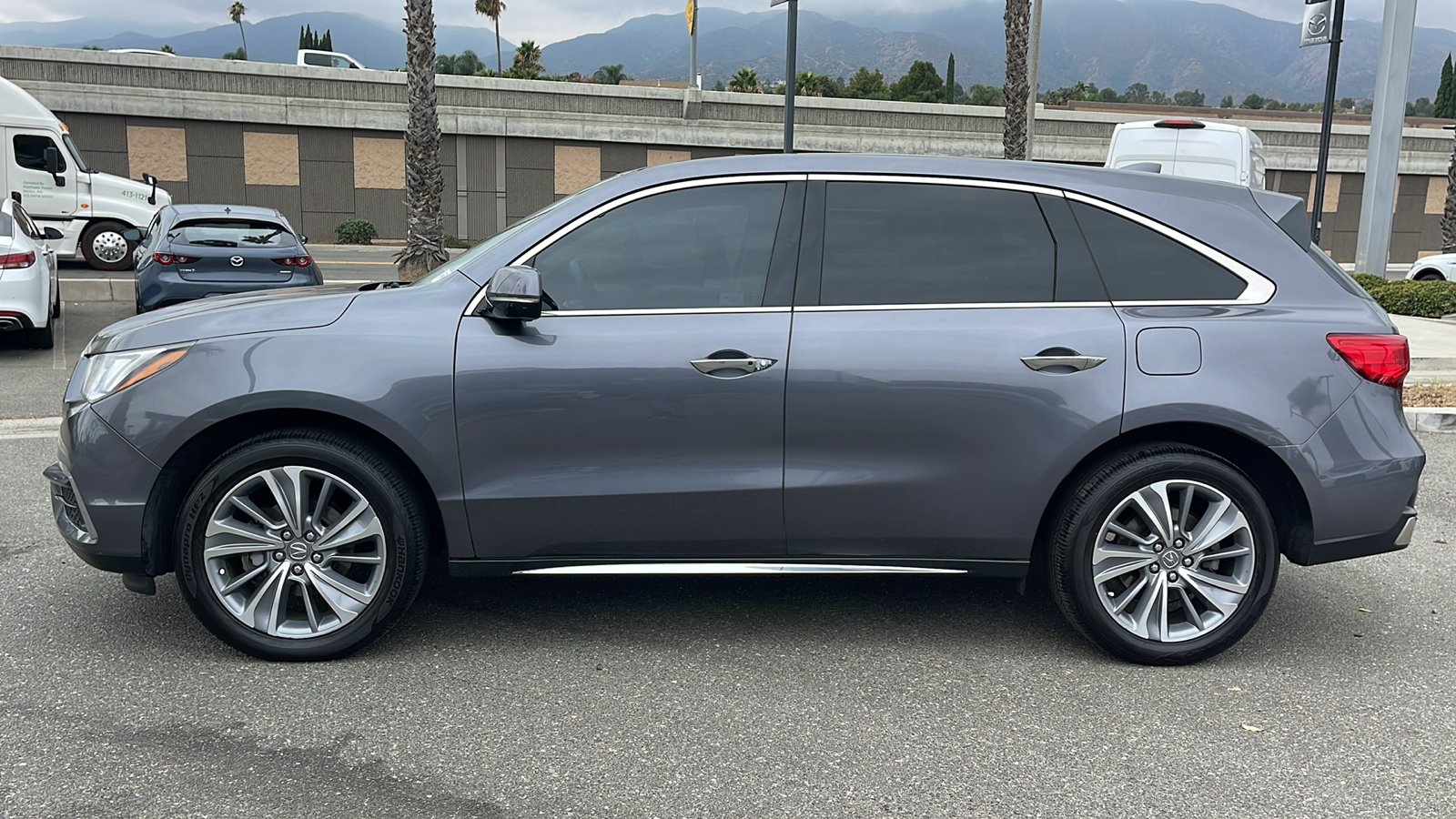 2017 Acura MDX SH-AWD 12