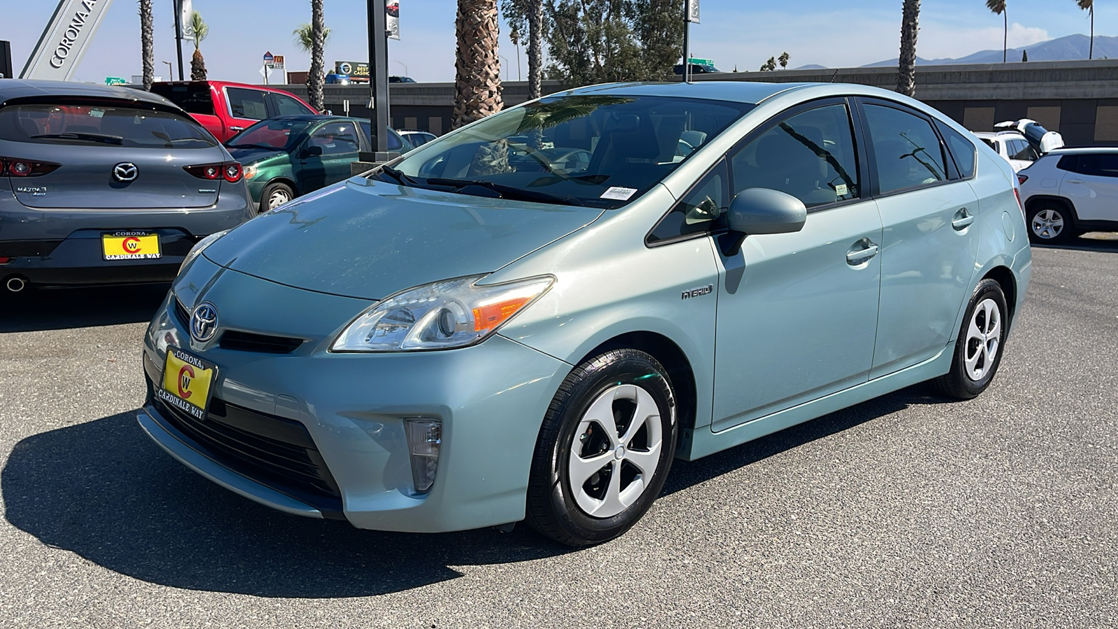 2014 Toyota Prius Three 13