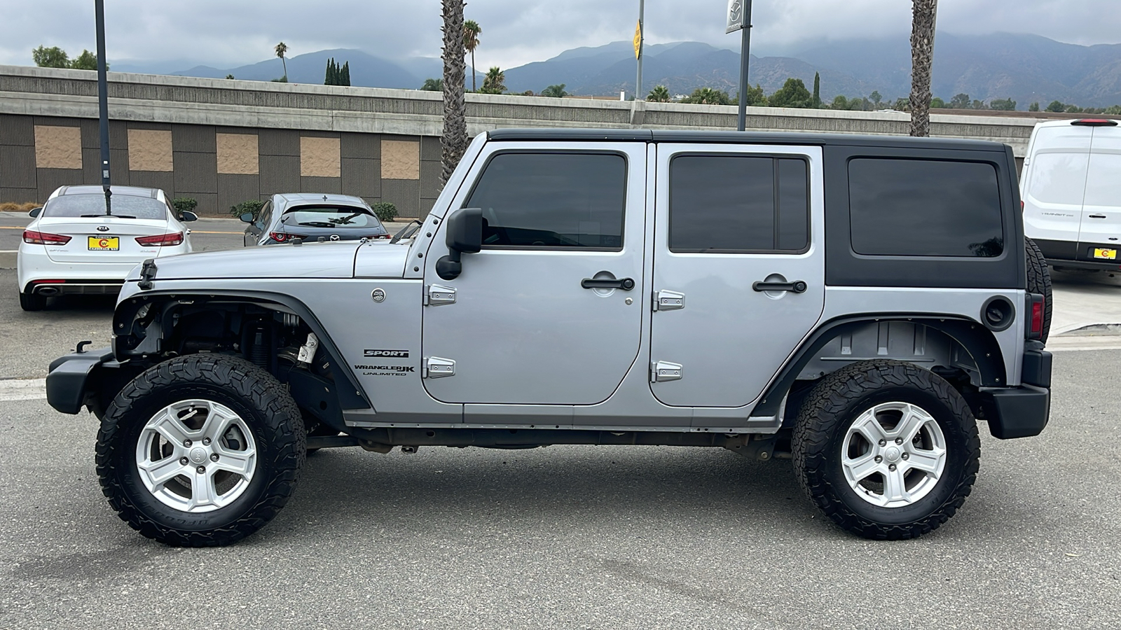 2018 Jeep Wrangler JK Unlimited Sport S 4x4 12