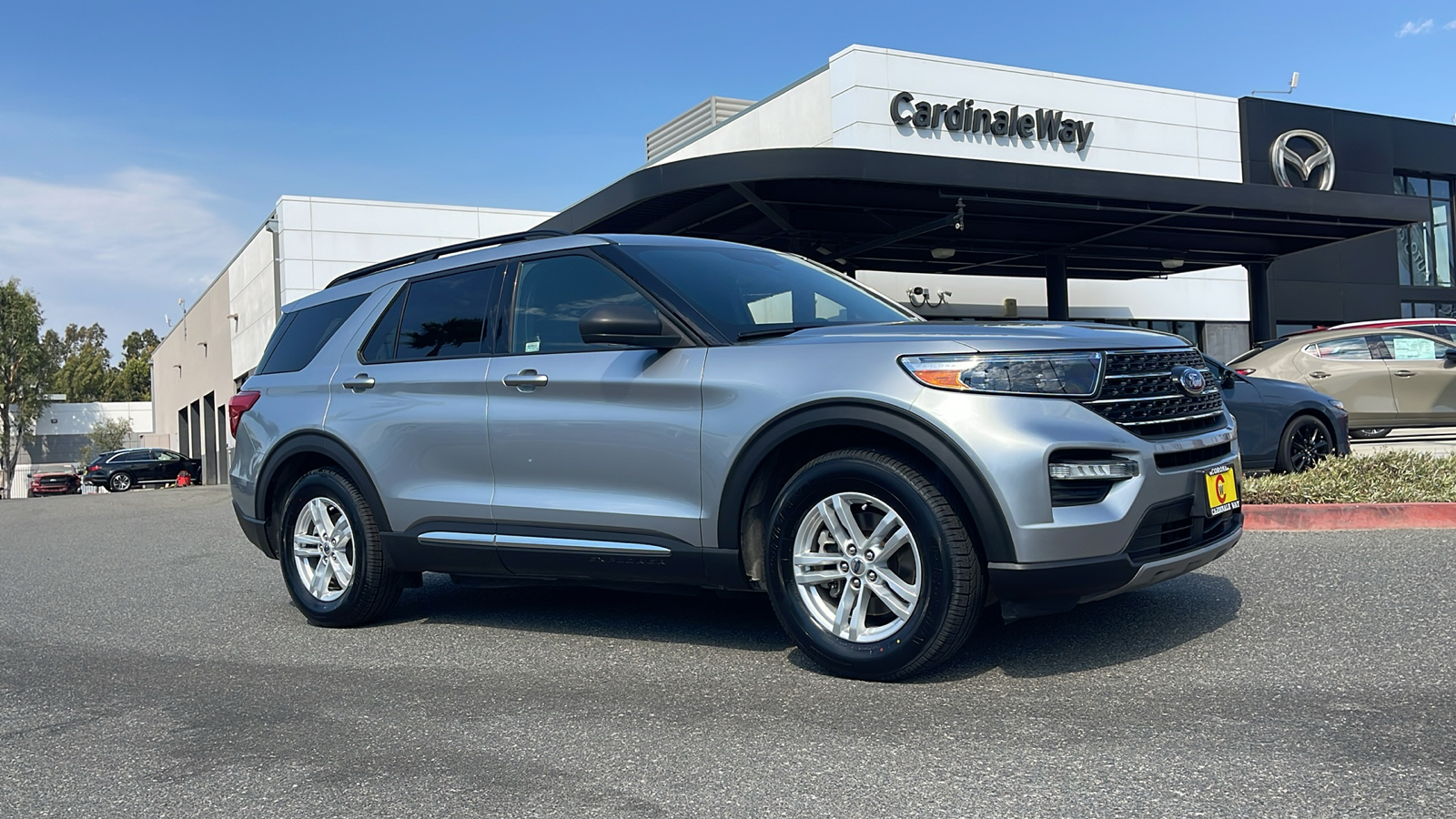 2020 Ford Explorer XLT 1