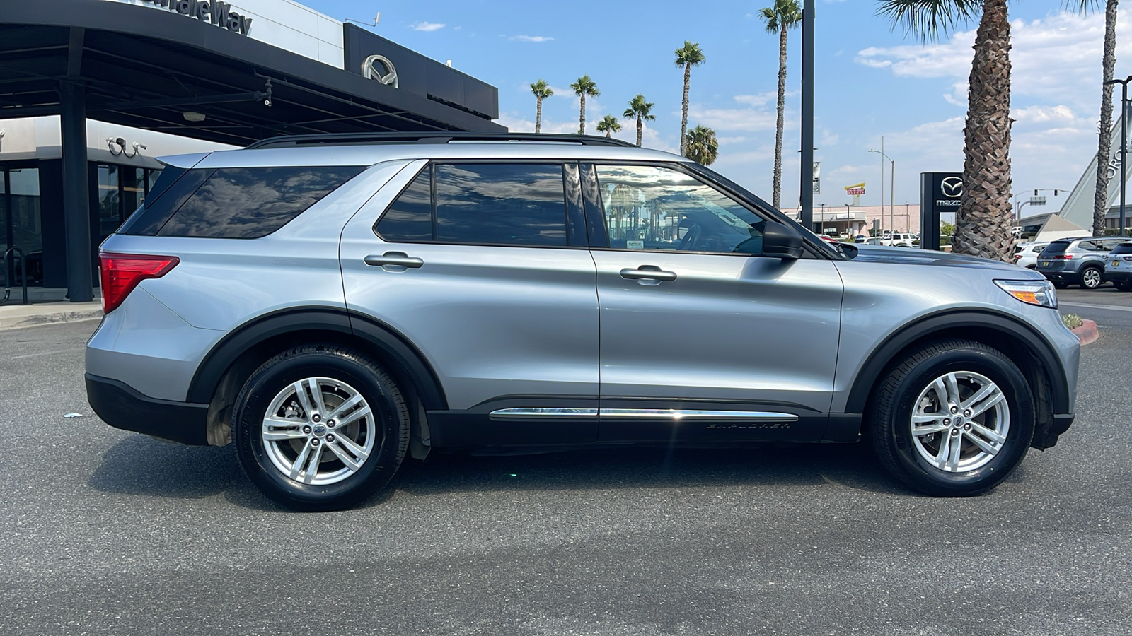 2020 Ford Explorer XLT 6