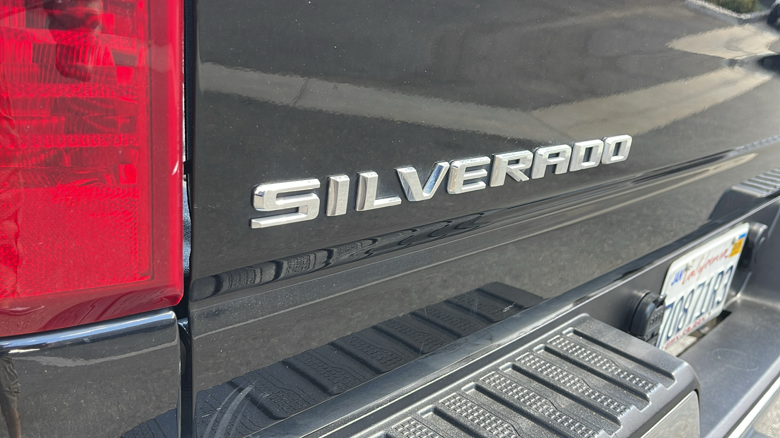 2023 Chevrolet Silverado 2500HD 4WD Crew Cab Standard Bed LT 5