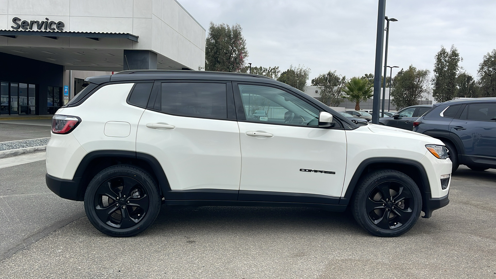 2021 Jeep Compass Altitude FWD 6