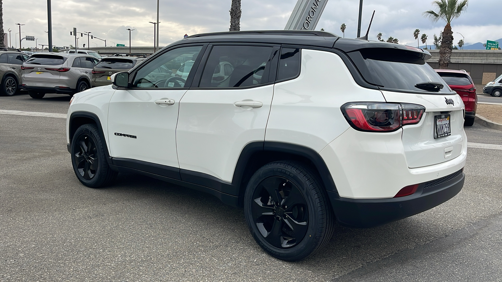 2021 Jeep Compass Altitude FWD 11