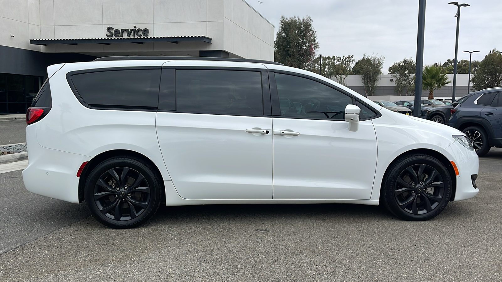 2018 Chrysler Pacifica Limited 6