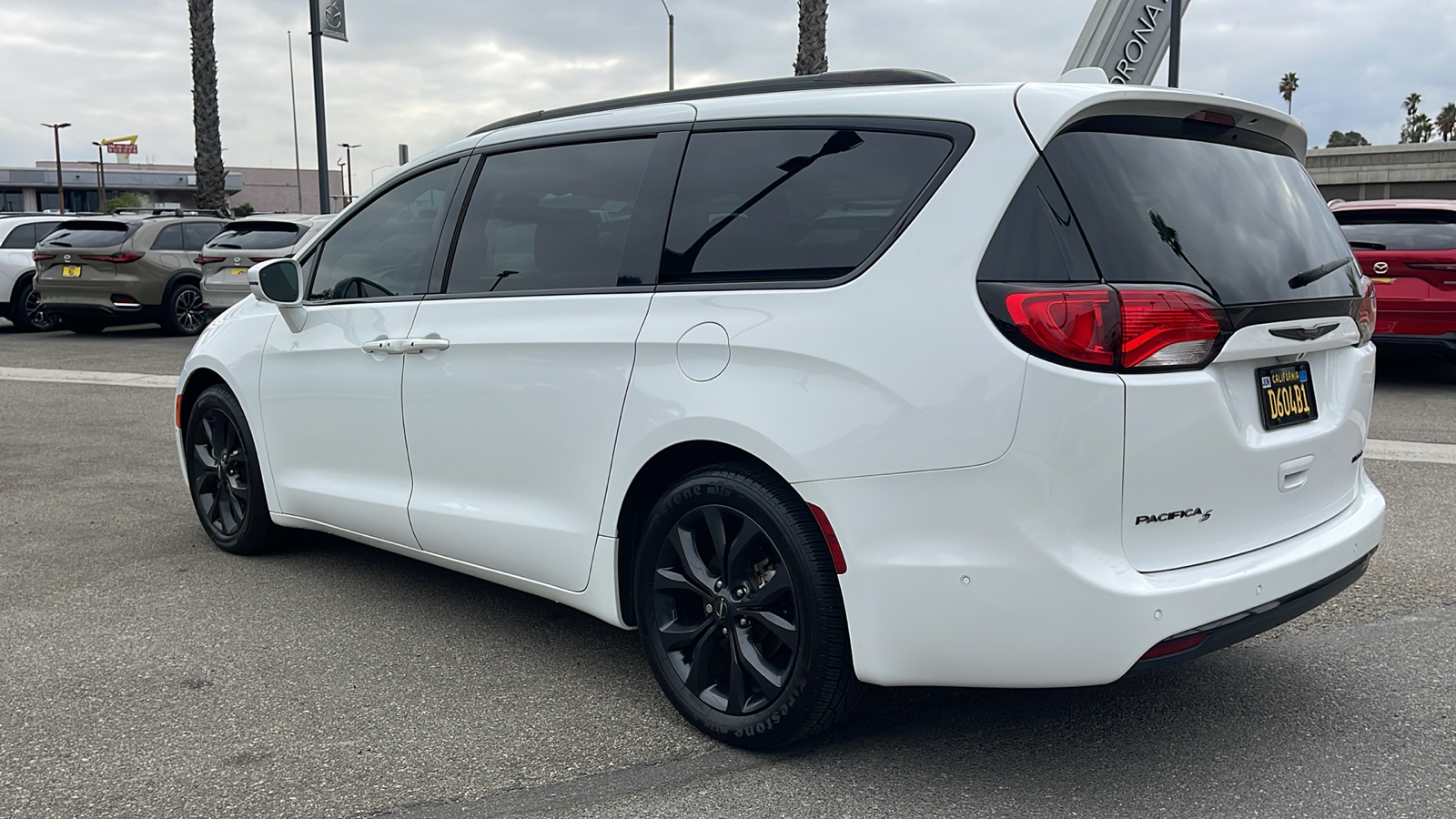 2018 Chrysler Pacifica Limited 11