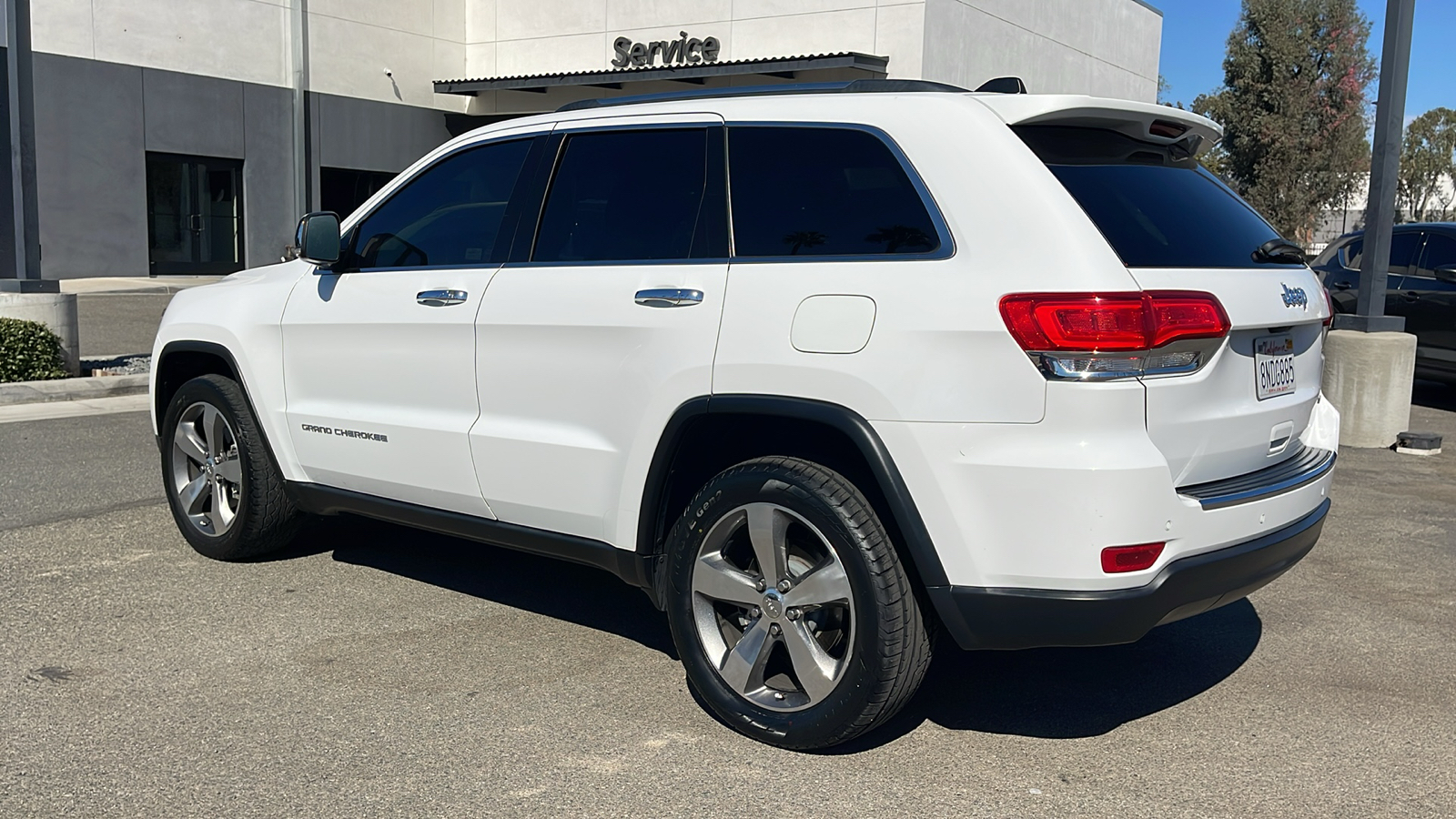 2016 Jeep Grand Cherokee Limited 11