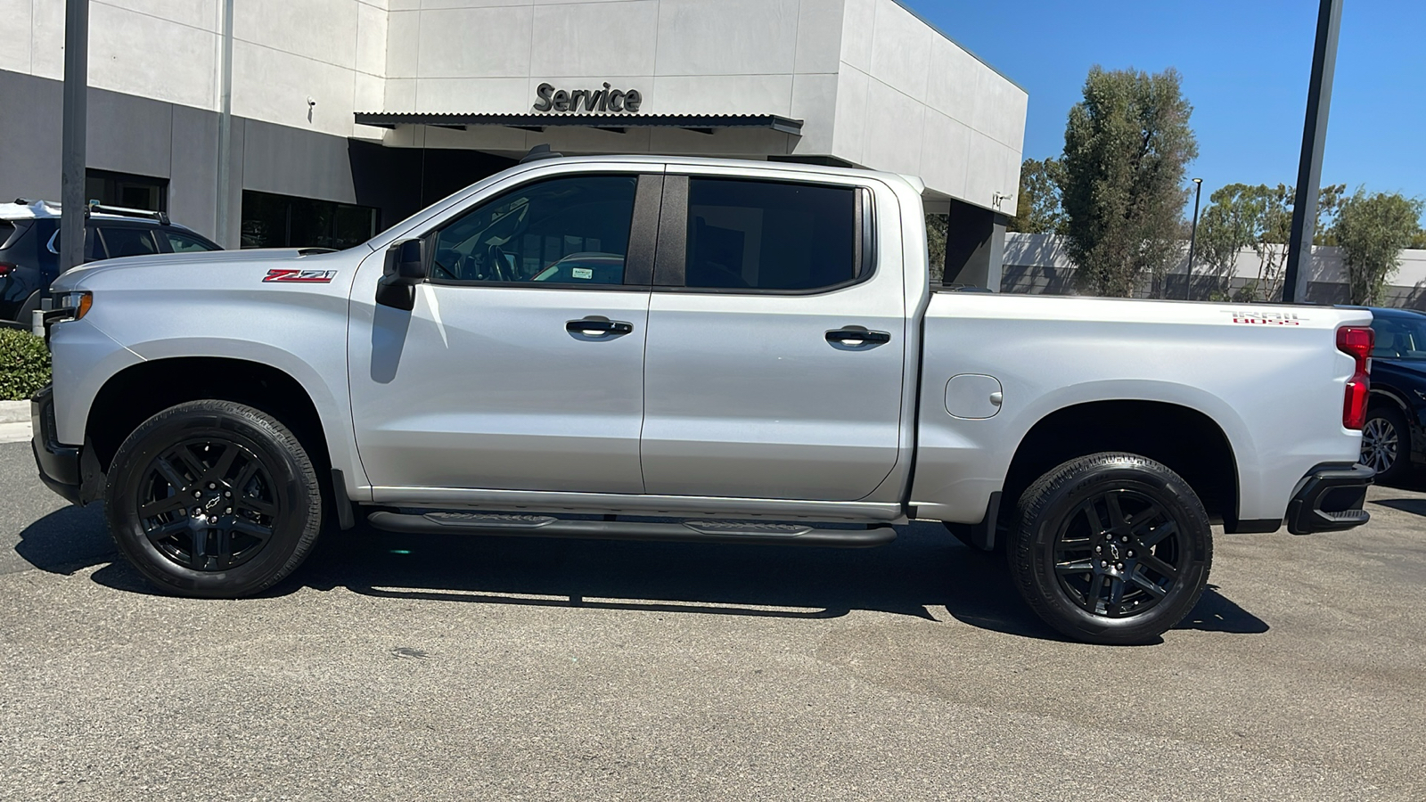 2022 Chevrolet Silverado 1500 LTD 4WD Crew Cab Short Bed LT Trail Boss 10