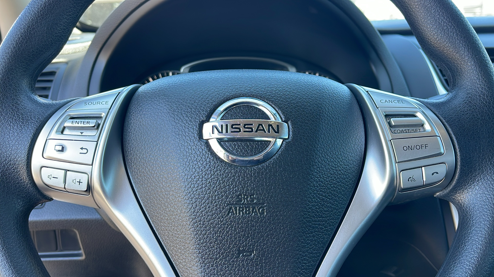 2016 Nissan Altima 2.5 23