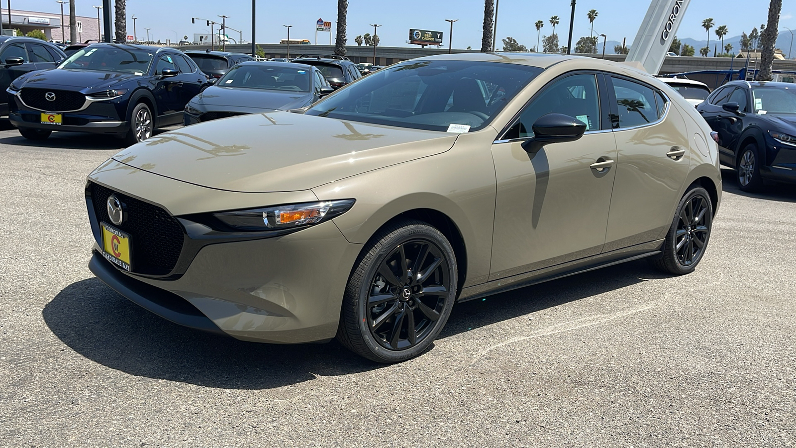 2024 Mazda Mazda3 Hatchback 2.5 Carbon Turbo 13