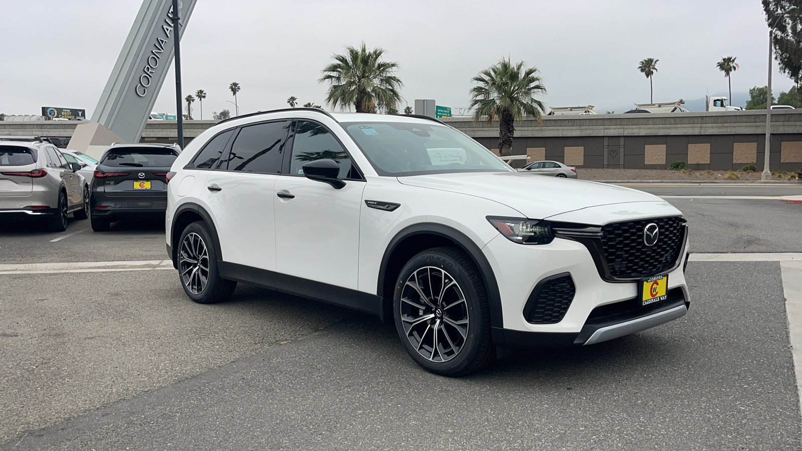 2025 Mazda CX-70 PHEV Premium Package 1