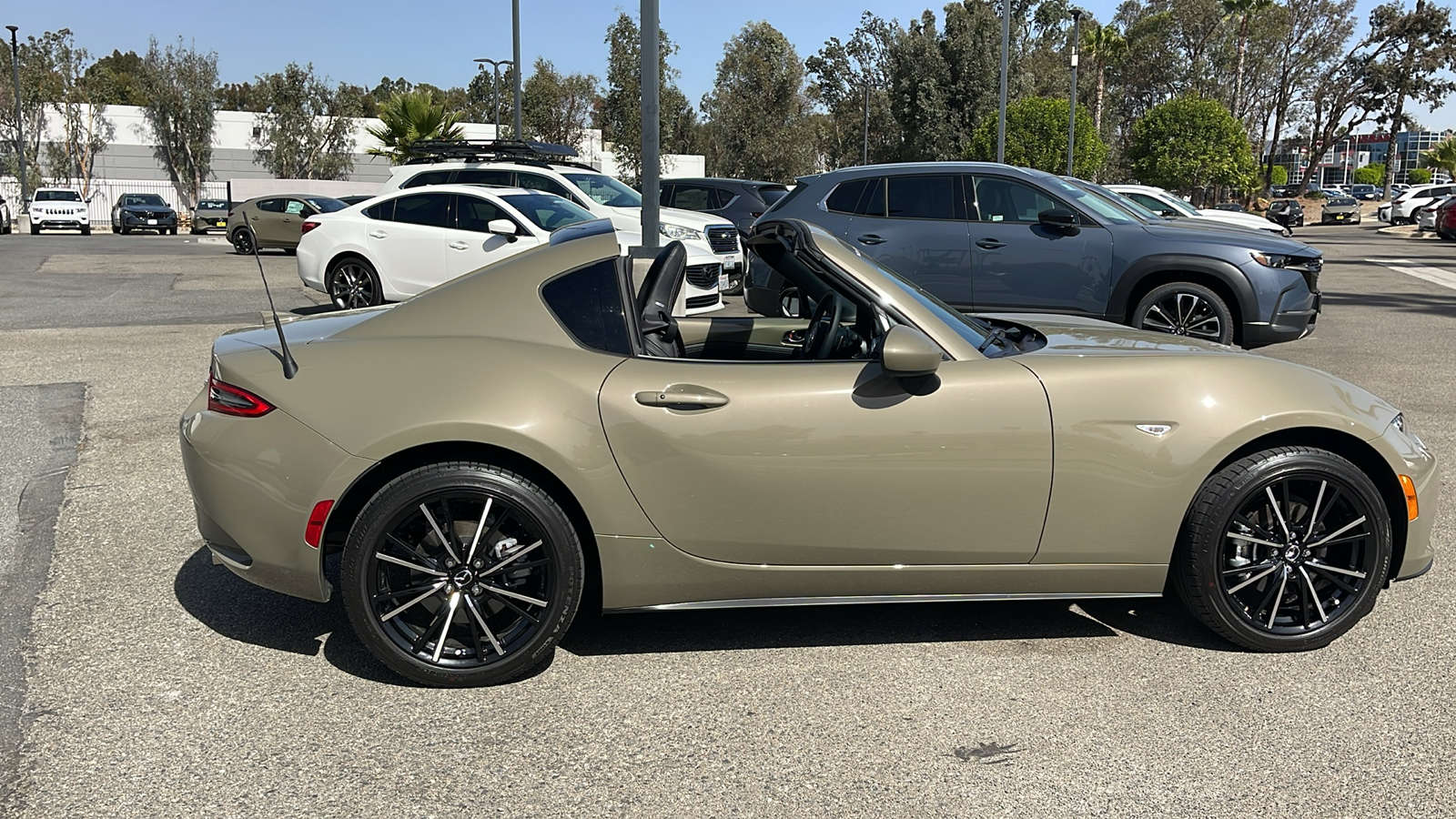 2024 Mazda MX-5 Miata RF Grand Touring 6