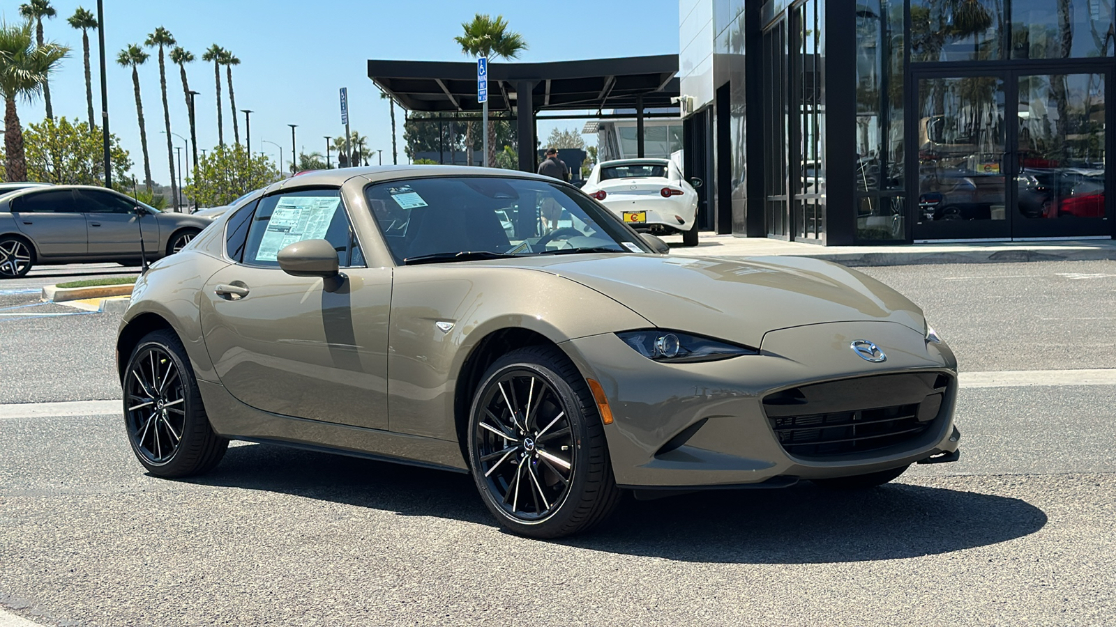 2024 Mazda MX-5 Miata RF Grand Touring 1