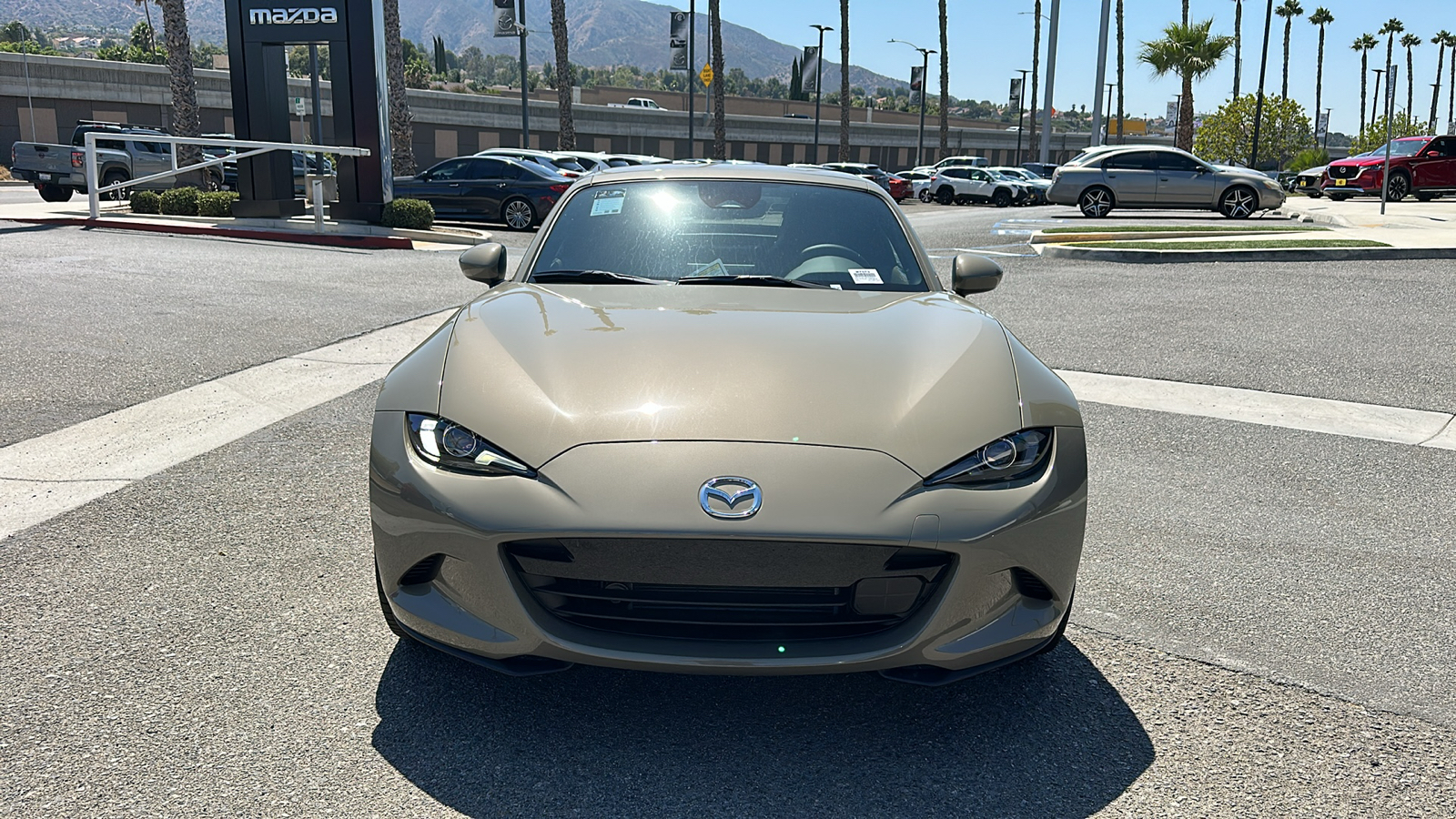 2024 Mazda MX-5 Miata RF Grand Touring 3