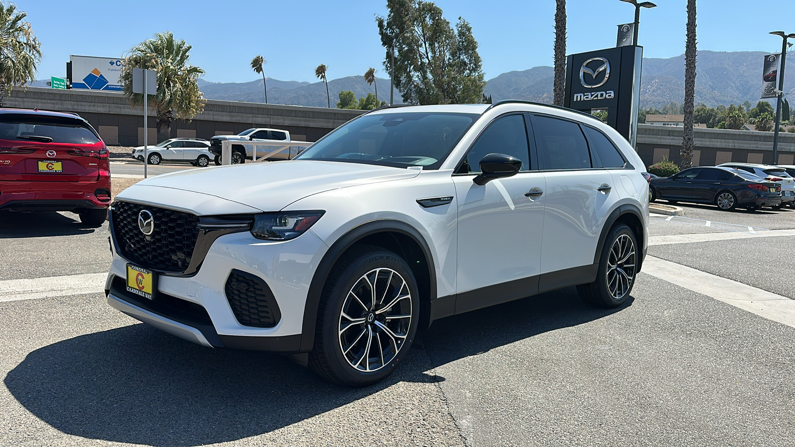 2025 Mazda CX-70 PHEV Premium Package 4