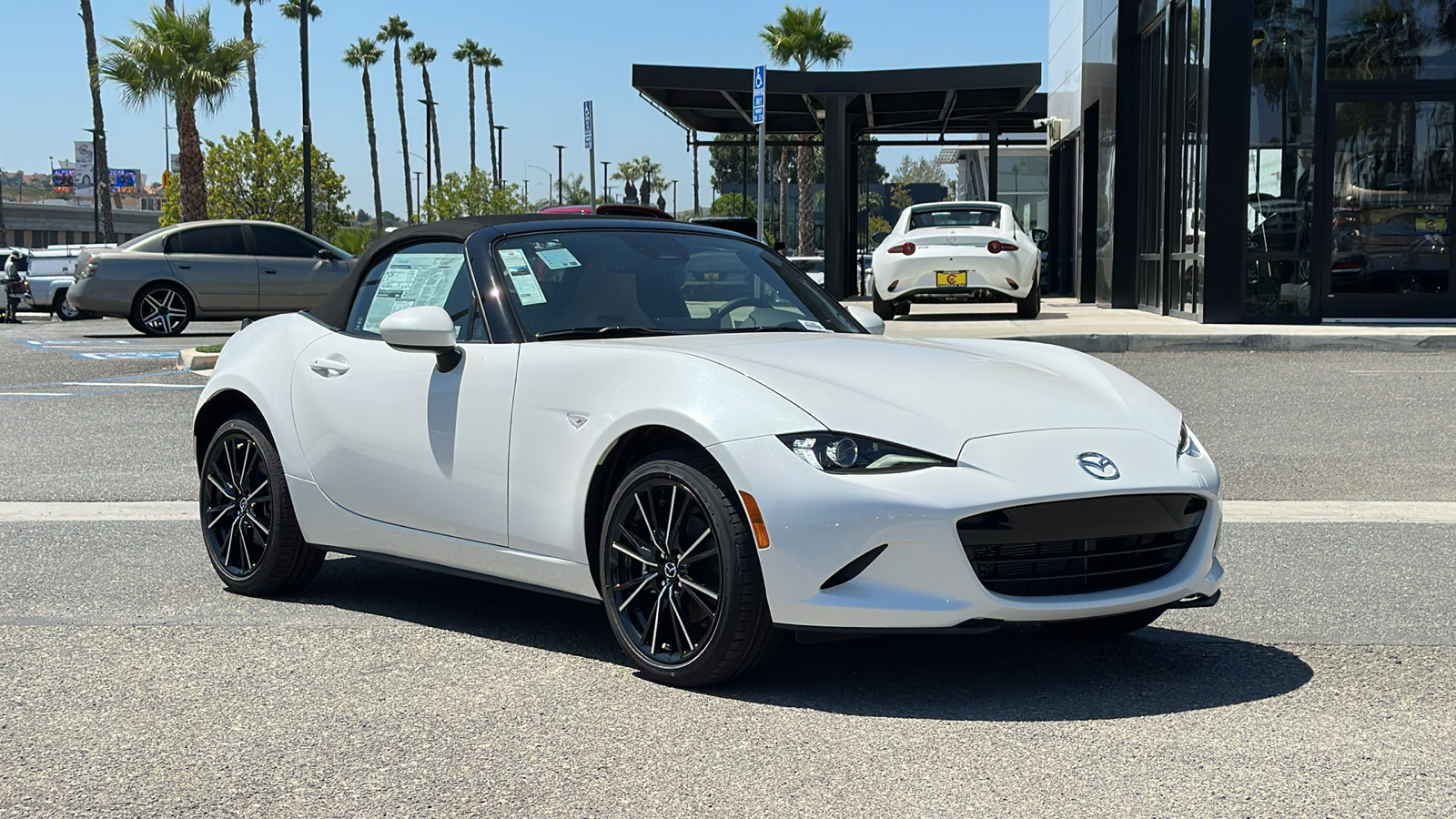 2024 Mazda MX-5 Miata Grand Touring 1