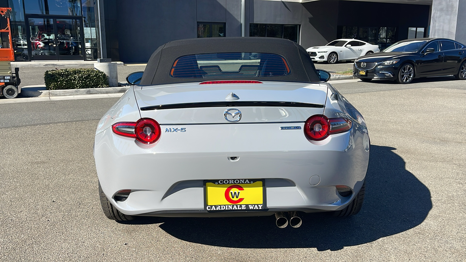 2024 Mazda MX-5 Miata Club 9