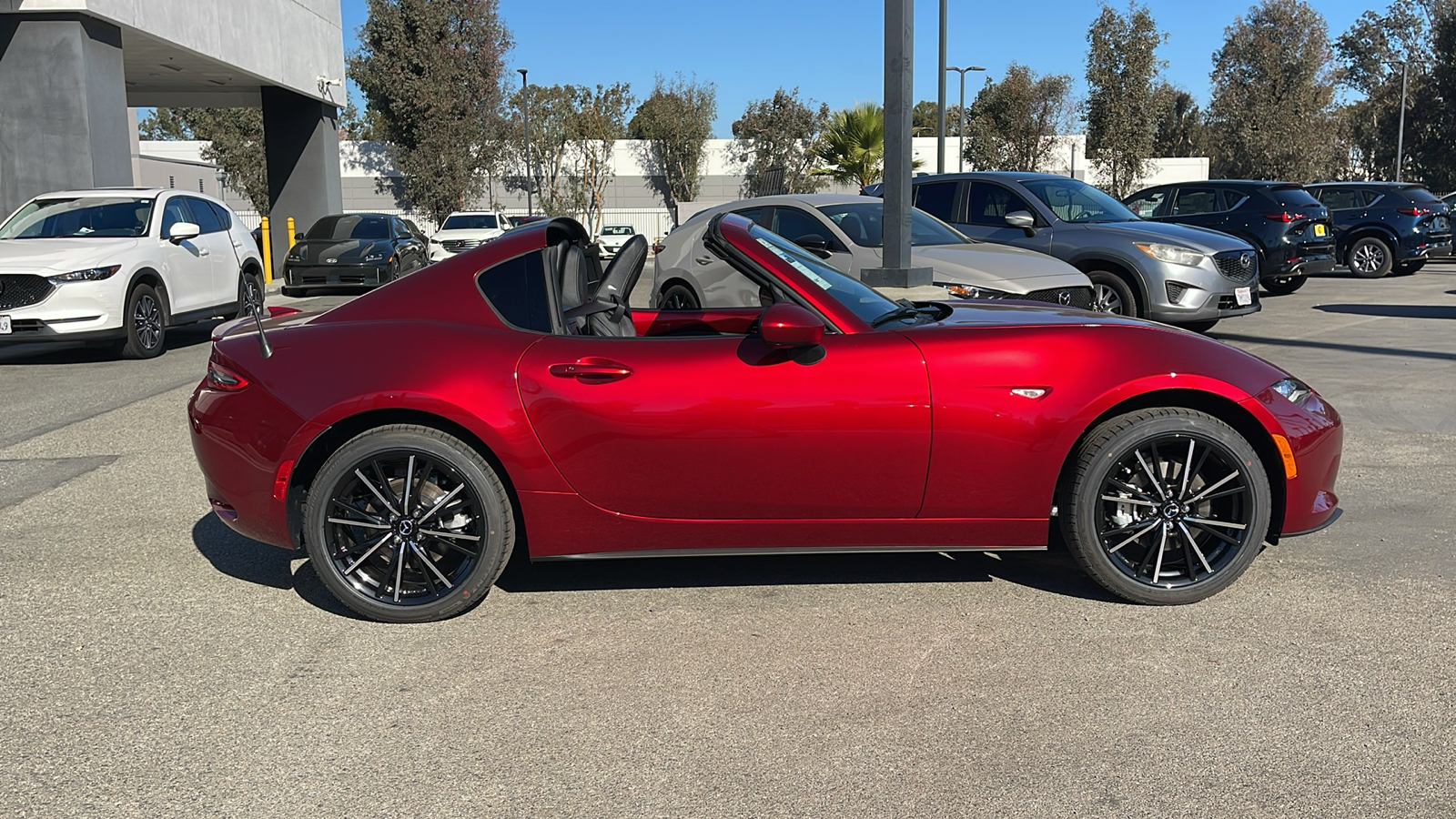 2024 Mazda MX-5 Miata RF Grand Touring 6