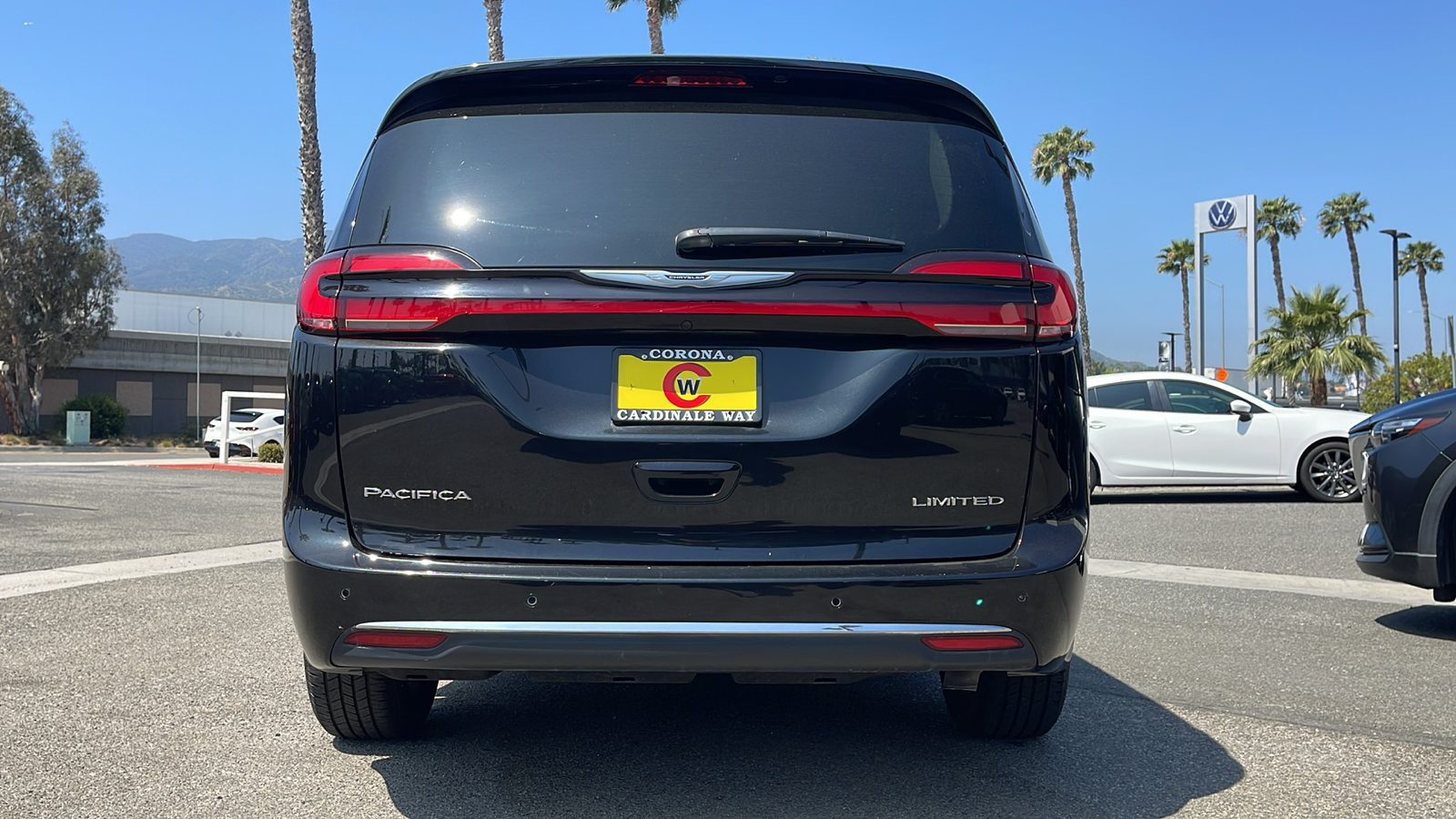 2022 Chrysler Pacifica Limited 10