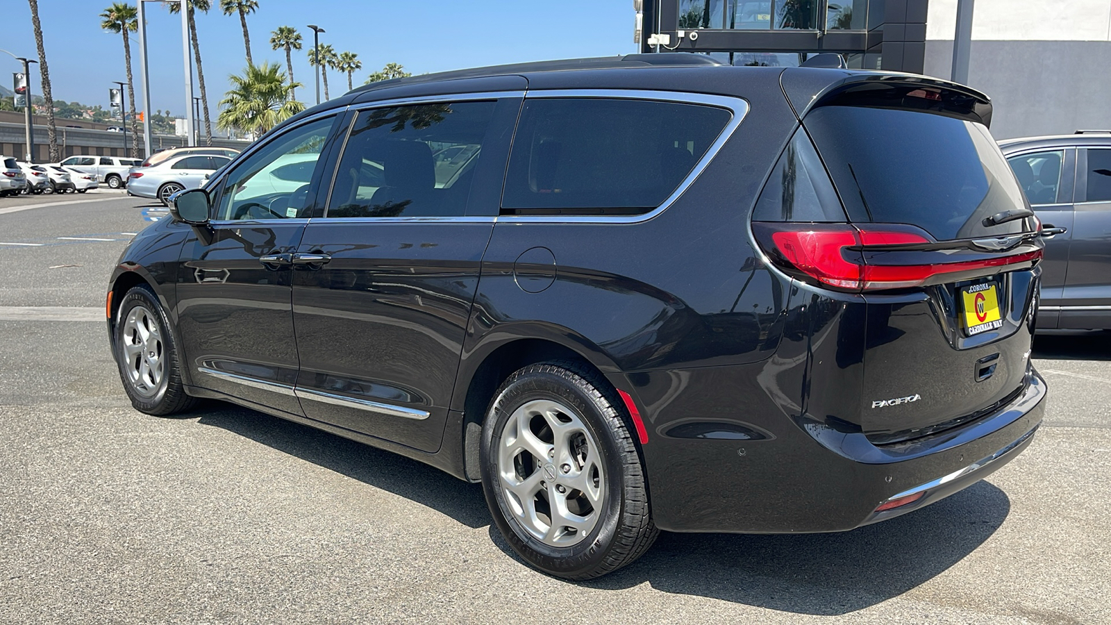2022 Chrysler Pacifica Limited 11