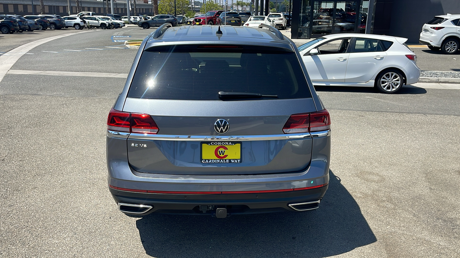 2022 Volkswagen Atlas 3.6L V6 SE w/Technology 8