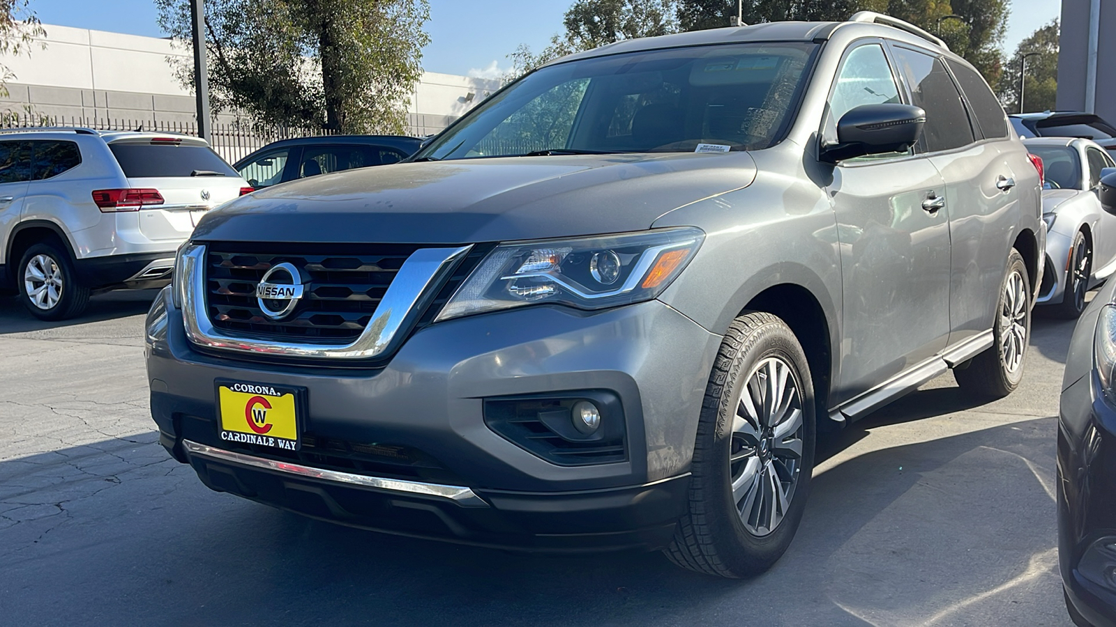 2020 Nissan Pathfinder SL 2WD 5