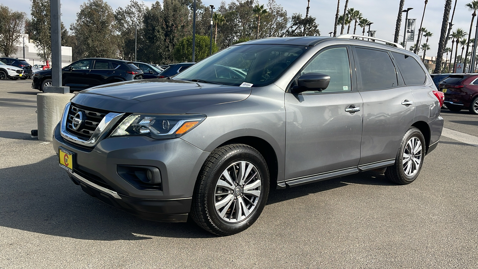 2020 Nissan Pathfinder SL 2WD 13