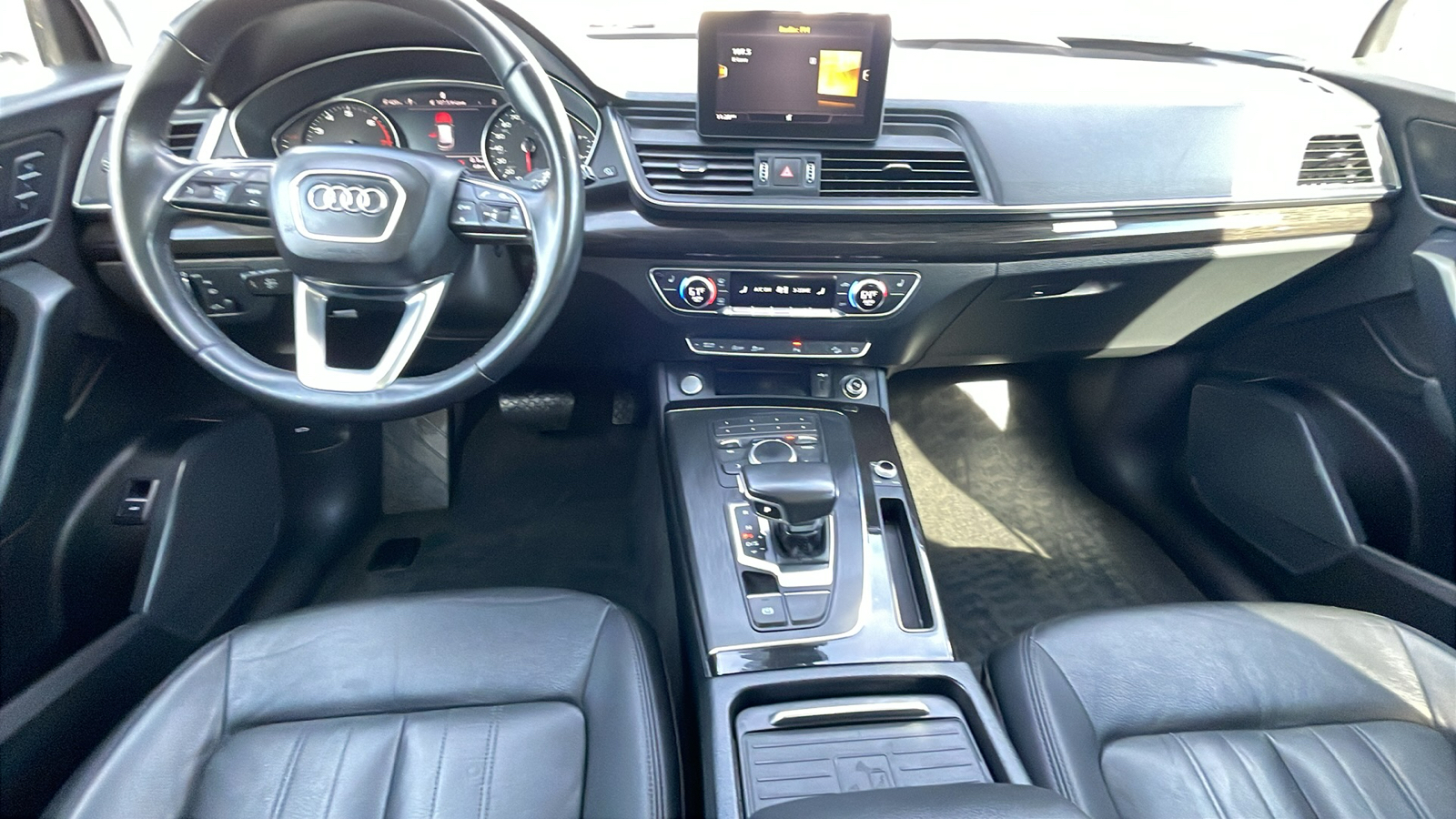 2020 Audi Q5 Titanium Premium 45 TFSI quattro S tronic 18