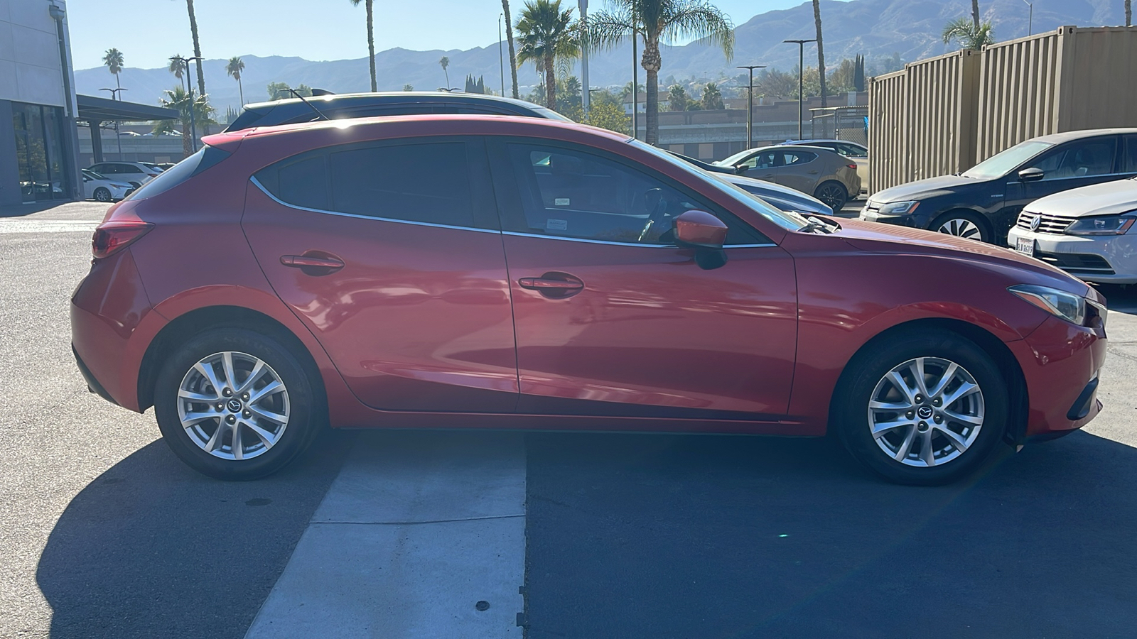 2016 Mazda Mazda3 Hatchback i Sport 3