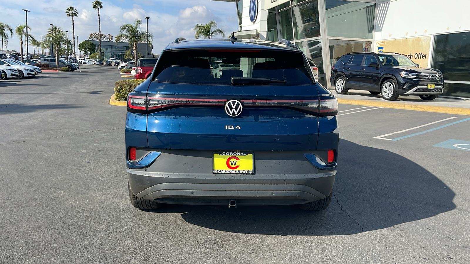 2023 Volkswagen ID.4 Pro 9