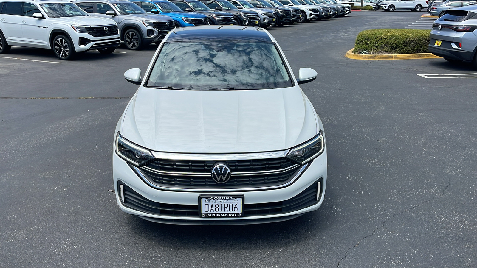 2024 Volkswagen Jetta SEL 2