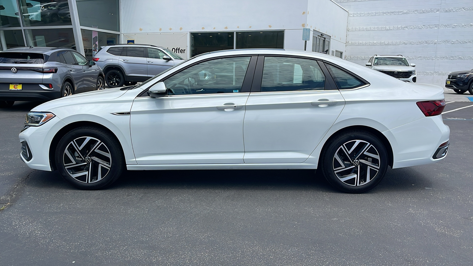 2024 Volkswagen Jetta SEL 12