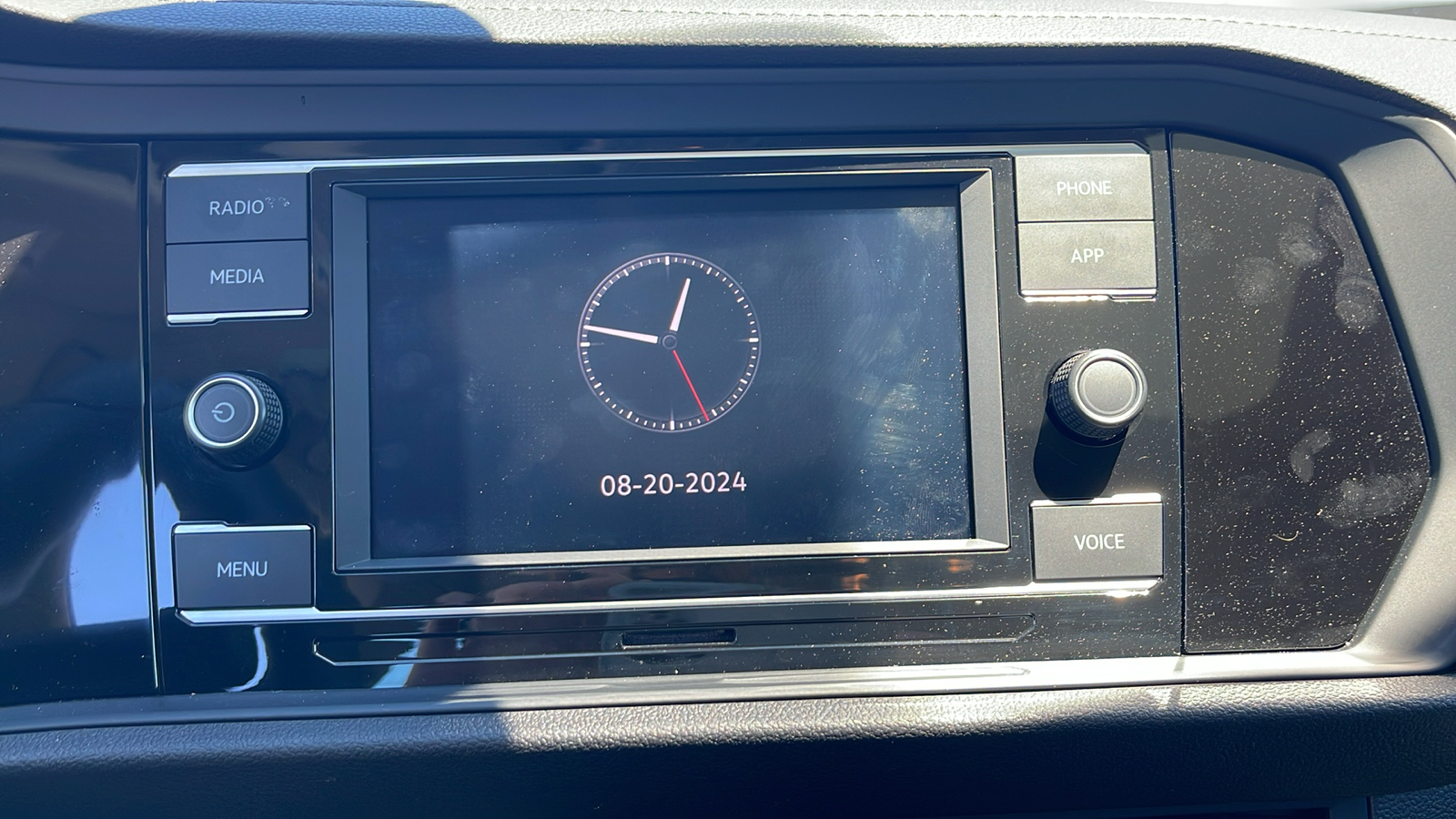 2024 Volkswagen Jetta SE 19