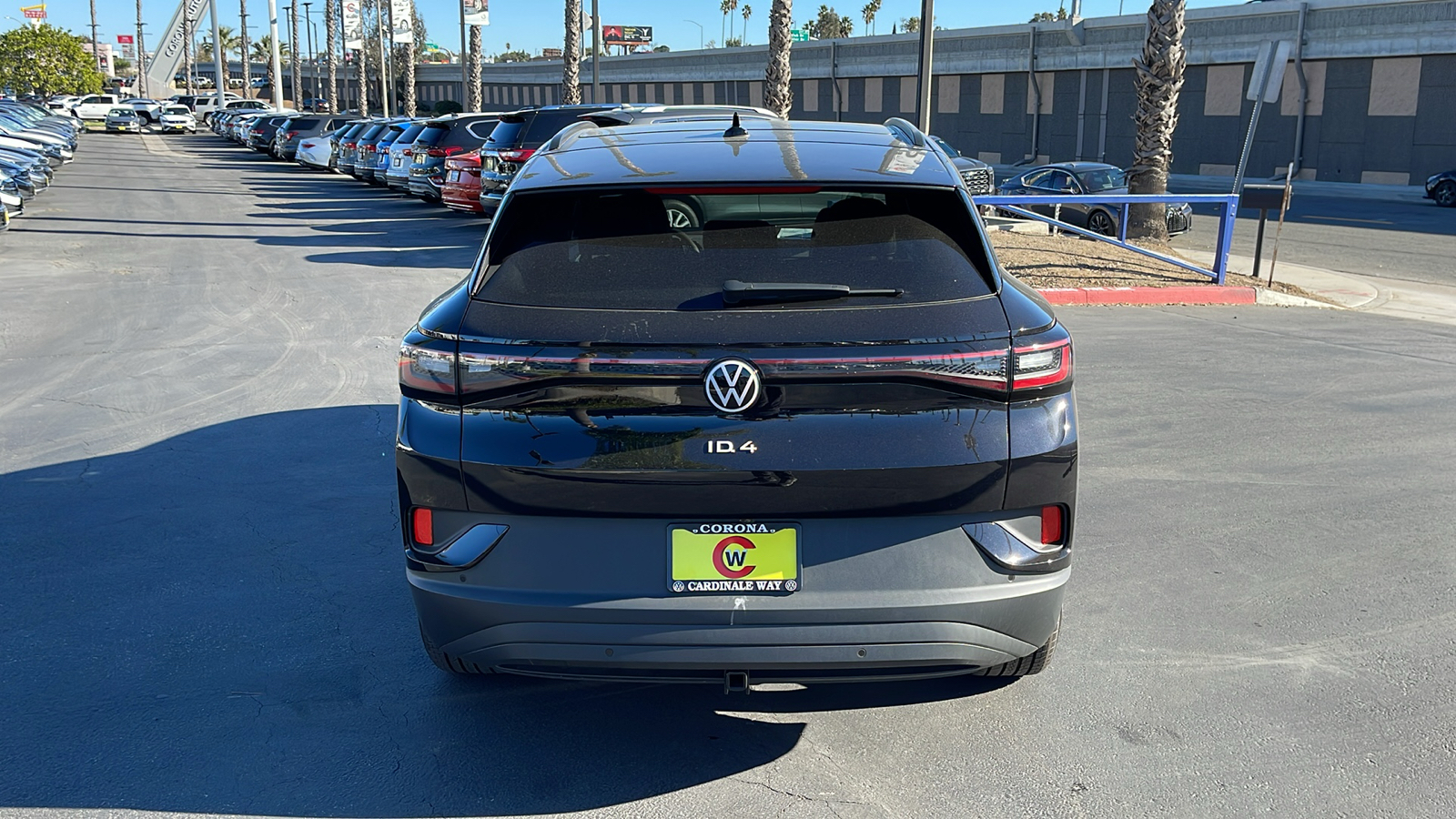2023 Volkswagen ID.4 Pro S 5